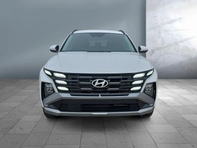 2026 Hyundai Tucson Hybrid - Photo 2