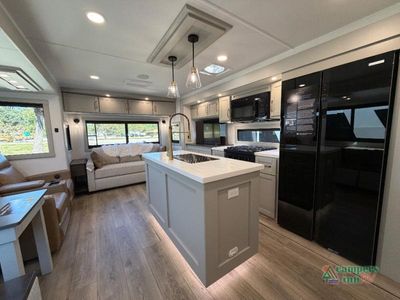2026 Brinkley Model Z — photo 8 view