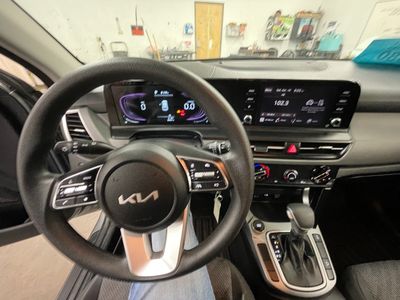 2024 Kia Seltos — photo 12 view