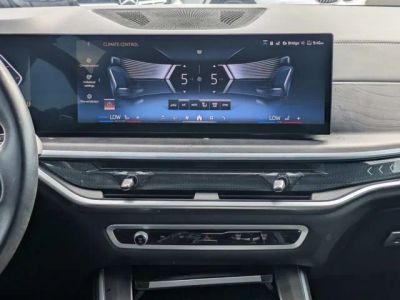 2025 BMW X5 — photo 18 view