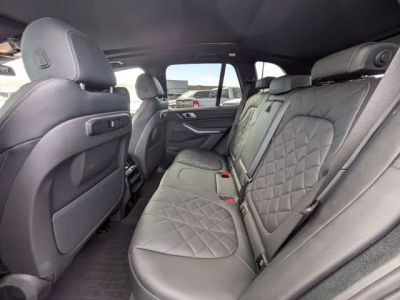 2025 BMW X5 — photo 12 view