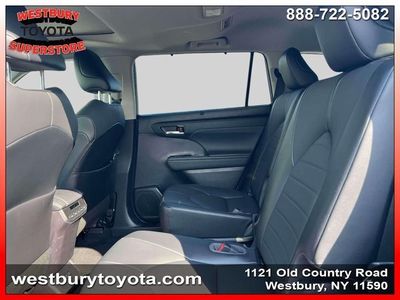 2021 Toyota Highlander - Photo 15