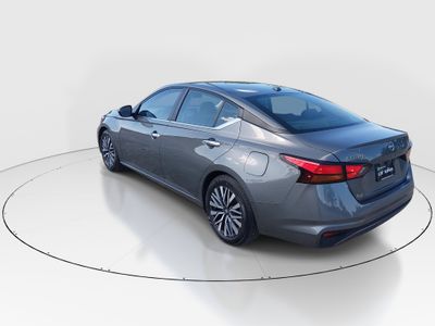 2025 Nissan Altima - Photo 5