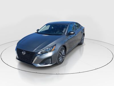 2025 Nissan Altima - Photo 3