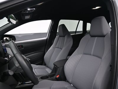 2026 2025 Toyota Corolla Cross Hybrid SE SUV — photo 16 view