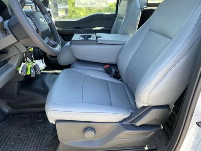 2025 Ford Chassis Cab - Photo 14