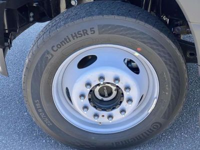 2025 Ford Chassis Cab - Photo 12