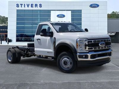 2025 Ford Chassis Cab - Photo 1