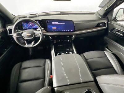 2025 Chevrolet Suburban — photo 26 view