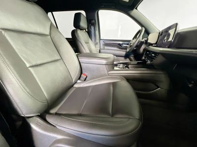 2025 Chevrolet Suburban — photo 27 view