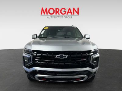 2025 Chevrolet Suburban — photo 8 view