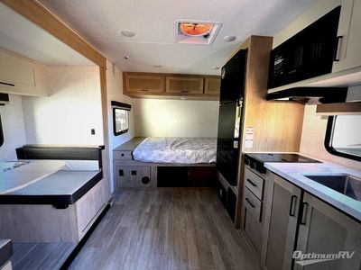 2026 Ember RV E-Series - Photo 4