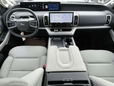 2026 Ford Expedition - Photo 11