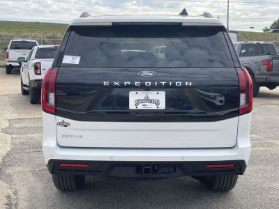 2026 Ford Expedition - Photo 4