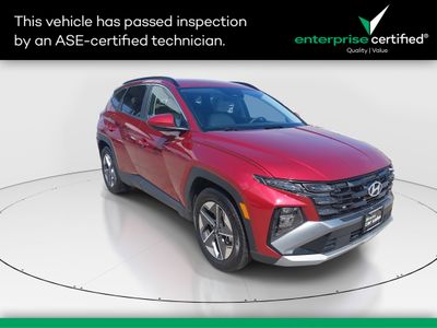 2025 Hyundai Tucson SEL FWD — front three-quarter view