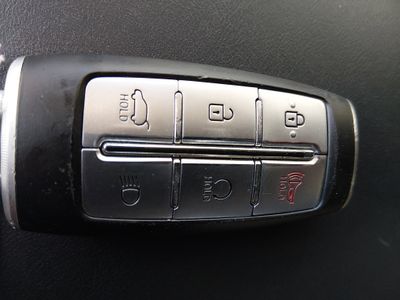 2025 Genesis GV70 - Photo 15