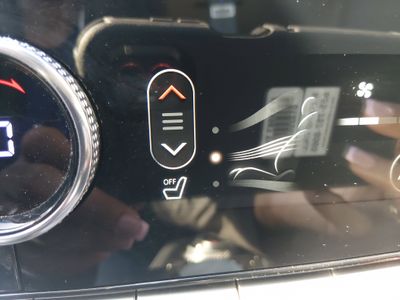 2025 Genesis GV70 - Photo 19