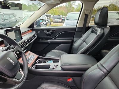 2024 Lincoln Aviator — photo 12 view