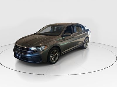 2024 Volkswagen Jetta - Photo 3