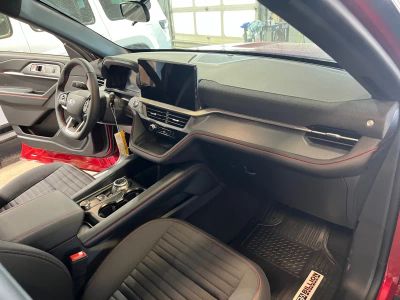 2026 Ford Explorer — photo 9 view