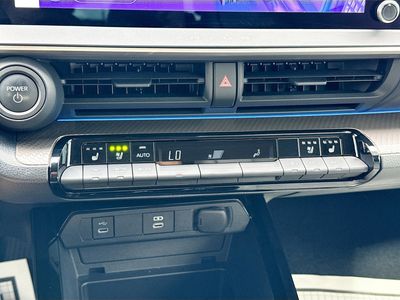 2024 Toyota Prius - Photo 34