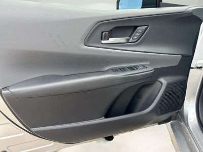 2024 Toyota Prius - Photo 21