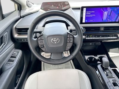 2024 Toyota Prius - Photo 17