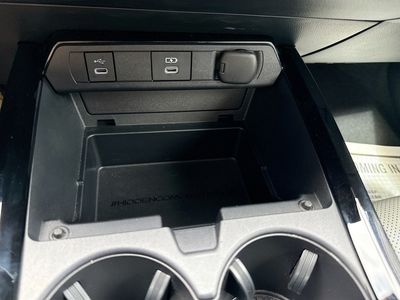 2024 Toyota Prius - Photo 30