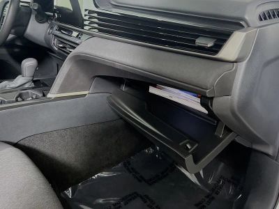 2025 Toyota Camry — photo 32 view
