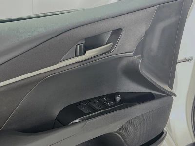 2025 Toyota Camry — photo 14 view