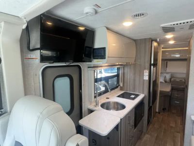 2025 Thor Motor Coach VEGAS - Photo 5