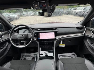 2026 Jeep Grand Cherokee — photo 34 view