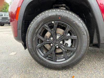 2026 Jeep Grand Cherokee — photo 9 view