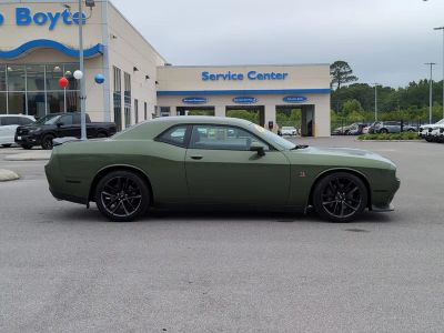 2019 Dodge Challenger - Photo 2