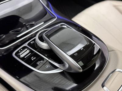 2017 Mercedes-Benz E-Class - Photo 16