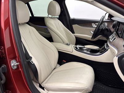 2017 Mercedes-Benz E-Class - Photo 33