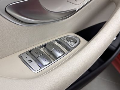 2017 Mercedes-Benz E-Class - Photo 12