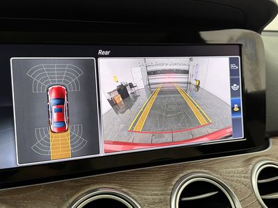 2017 Mercedes-Benz E-Class - Photo 19