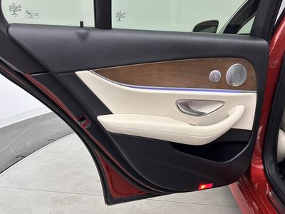 2017 Mercedes-Benz E-Class - Photo 22
