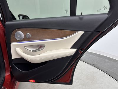 2017 Mercedes-Benz E-Class - Photo 29