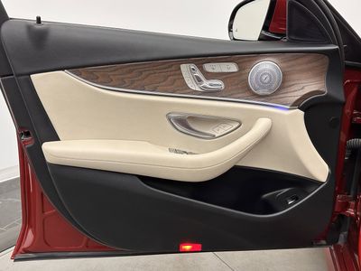 2017 Mercedes-Benz E-Class - Photo 11