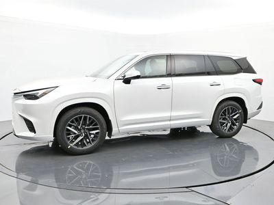 2025 Lexus TX - Photo 2