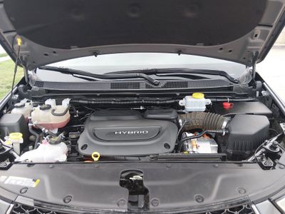 2023 Chrysler Pacifica — photo 9 view
