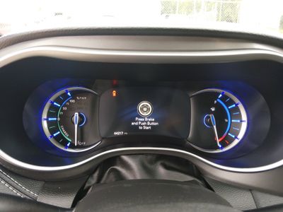 2023 Chrysler Pacifica — photo 14 view
