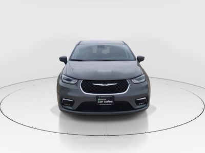 2023 Chrysler Pacifica — side profile view