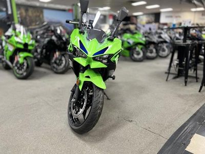 2026 Kawasaki Ninja 500 ABS Metallic Matte Twilight Blue - Photo 3