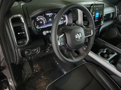 2026 Ram 1500 — photo 17 view