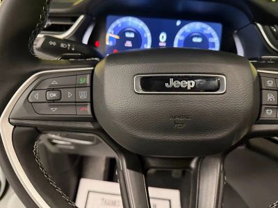 2025 Jeep Grand Cherokee — photo 18 view