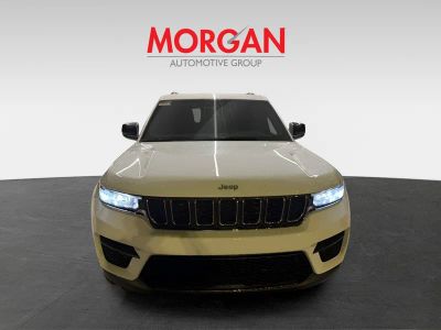 2025 Jeep Grand Cherokee — photo 8 view