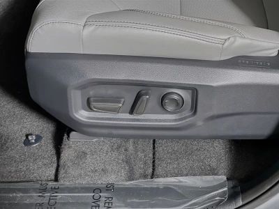 2026 Toyota Tundra — photo 13 view